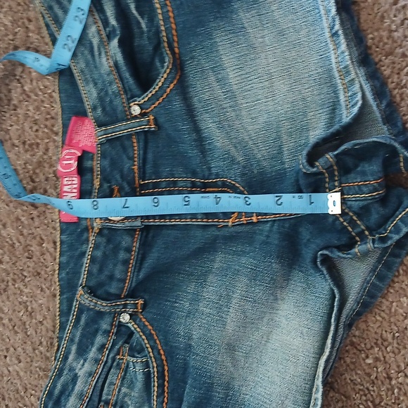 Zana Di Women's Jweled Denim Shorts - Picture 13 of 13